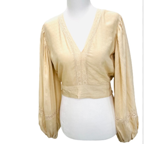 Boutique Light Camel Boho Embroidered Lace V-Neck Long Sleeve Crop Blouse XS NWT - Picture 2 of 11